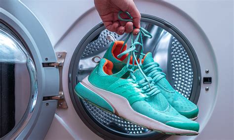 how to wash running shoes in washing machine